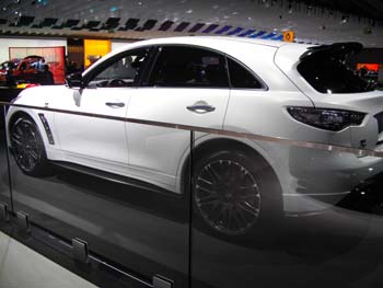 Infiniti FX Sebastian Vettel (4)