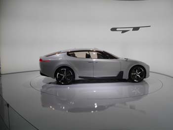 Kia GT (2)